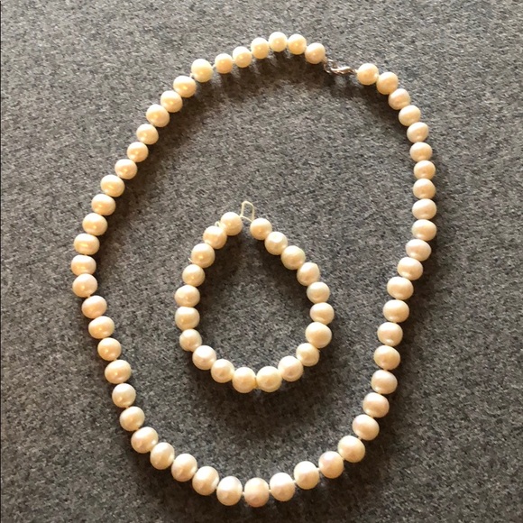 Authentic Pearl Necklace & Bracelet Set - Picture 1 of 4